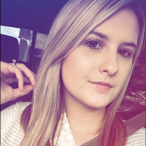 Meet your Posher, Savannah